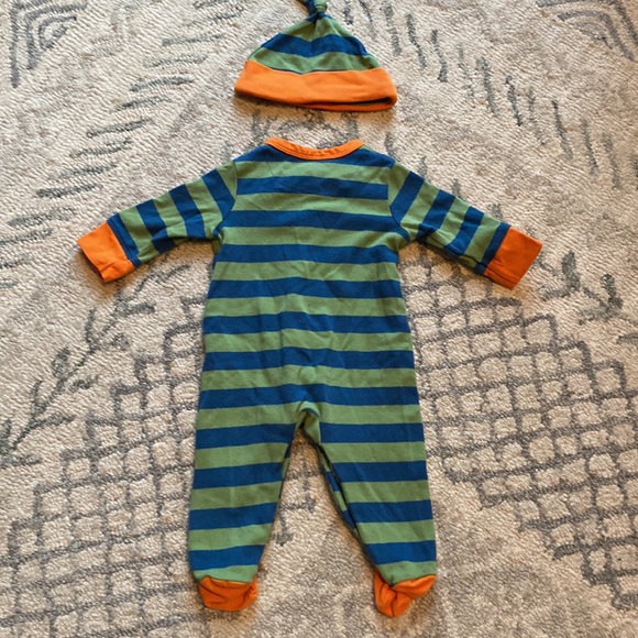 Offspring 6 month outfit with matching hat - Picture 3 of 3